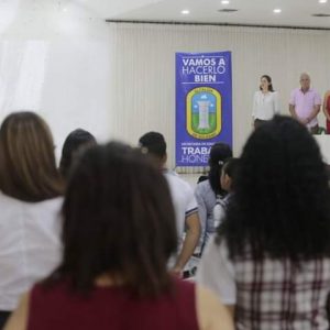 MESA PUBLICA 1 - UT METROPOLITANA